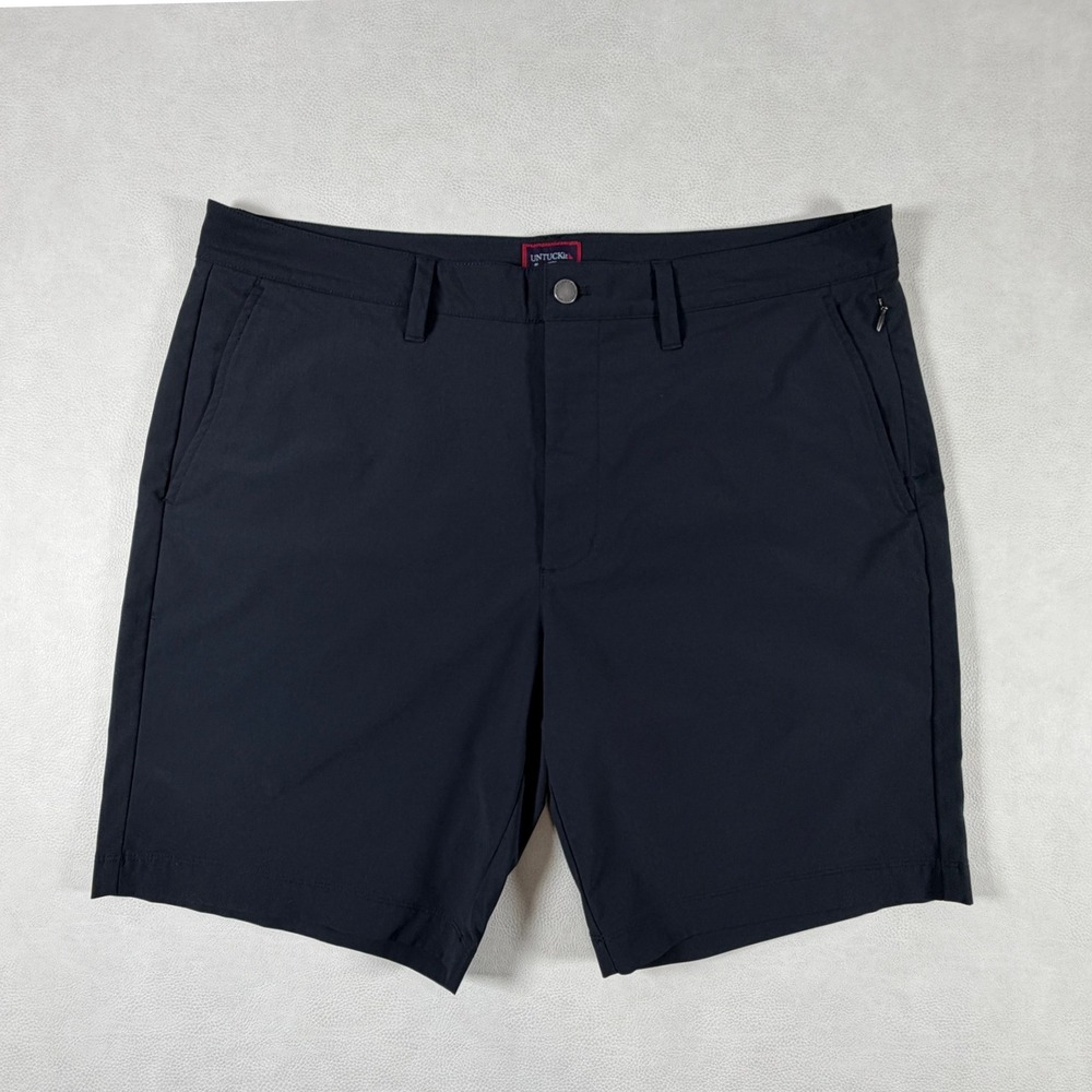 UNTUCKit Performance Golf Shorts Black Flat Front Tech Chino 8.5 Inseam Mens 38